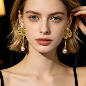 Élégantes boucles d'oreilles perles pétales de dentelle luxe design bijoux femmes mode