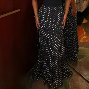 Women's high waist polka dot fishtail long skirt elegant black and white maxi skirt dress.