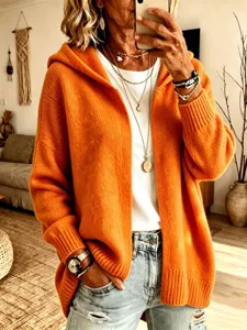 Cardigan en tricot à capuche décontracté pour femme pull manches longues automne hiver.