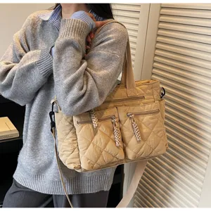 Bolso shopper acolchado de gran capacidad estilo coreano de invierno con bolsillos y correa.