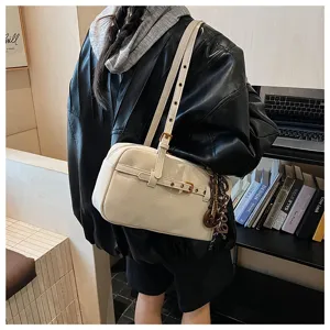 Stylish minimalist vintage white boston shoulder bag for women, retro underarm daily casual bag.