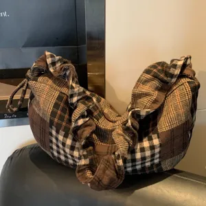 Vintage Plaid Tote Bag For Women Large Capacity Woolen Fabric Shoulder Crossbody Bag Casual Chic Winter Handbag
