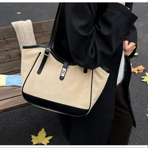 Élégant sac cabas bandoulière pour femme, grand sac à main rétro de commuting pour l'automne.