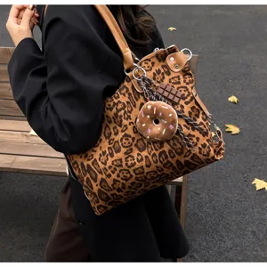 Leopard print tote bag for women autumn winter large capacity shoulder bag stylish commute
