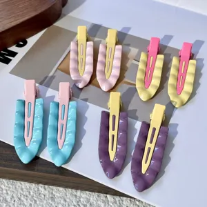 Metal wave duckbill hair clip set in pastel cream colors, stylish side hair pin detail.