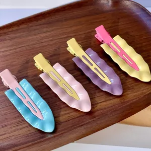 Metal wave duckbill hair clips set, cute cream color hairpins for women daily styling details