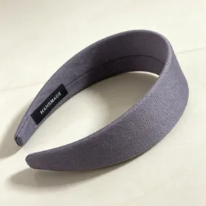 Vintage fabric wide headband detail view, elegant grey hair hoop accessory for daily wear.