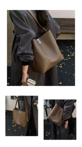 Sac seau marron motif crocodile femme sac bandouliere elegant mode fourre-tout tendance.