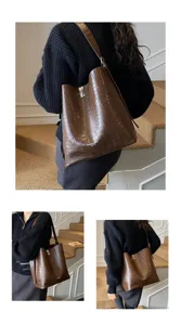 Sac cabas épaule motif croco automne hiver femme, sac à main de commute élégant.