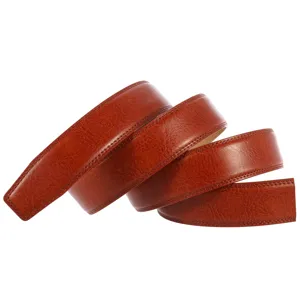 Détail de la lanière de ceinture de rechange en cuir marron avec texture fine et double couture.
