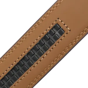 Détail de sangle de ceinture en cuir marron 3.5cm pour homme, lanière sans boucle.