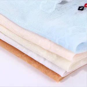 Donne sottili calzini corti in rete di nylon display impilato multicolore traspirante