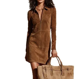 Robe courte vintage marron en suédine à manches longues et col montant zippé style western