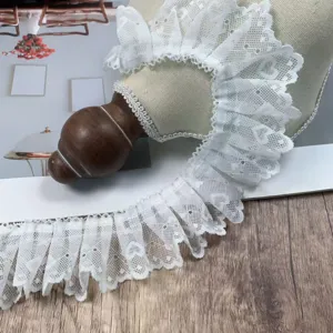 White pleated lace trim with heart pattern for DIY clothing sewing, 5cm wide accessory.