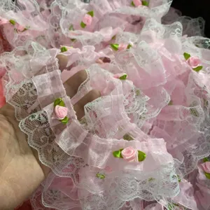 Bord de dentelle rose de 5cm en fil de neige avec bourgeons de roses 3D pour vetements de poupee.