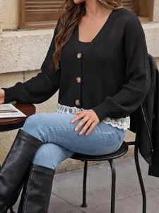 Détails du gilet tricoté noir, col en V, pull ample épissé en résille de dentelle femme.