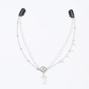 Crystal forehead chain detail view, vintage double layer crystal pendant hair accessory.