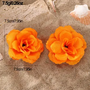 Gros plan détaillé de pince à cheveux fleur dégradée colorée douce pour femmes, accessoire.