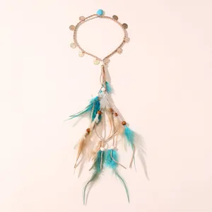 Bandeau à plumes bohème avec turquoise et breloques de pièces pour femme, accessoire.