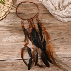 Bandeau de cheveux en plumes bohème, accessoire ethnique avec perles en bois pour femmes.
