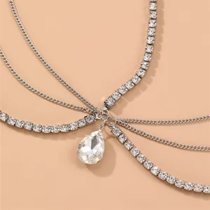 Stunning crystal forehead chain with sparkling rhinestones and a chic teardrop pendant boho design.