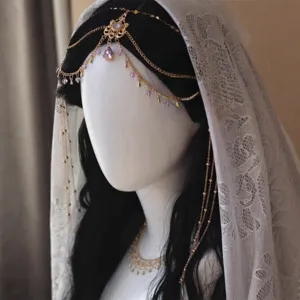 Crystal forehead chain bohemian hair accessory vintage headpiece bridal lace veil detail view