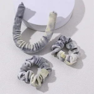 Heatless curling rod headband set with two tie-dye velvet scrunchies for beautiful waves.