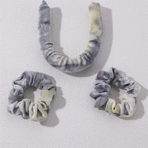 Heatless hair curling rod set with two scrunchies, tie-dye velvet wave hair rollers for sleeping