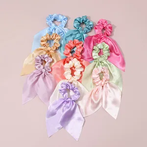 Chouchous à cheveux en satin style français avec rubans courts, attaches colorées élégantes.