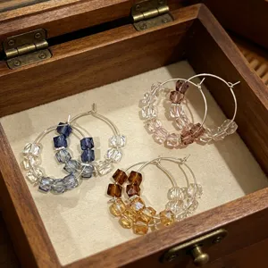 Verloopkleur Onregelmatige Kristal Kralen Creolen Handgemaakte Geometrische Cirkel Oor Sieraden Voor Vrouwen Dagelijks Feest