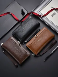 Portefeuille long pour homme avec fentes pour cartes et dragonne, design en cuir.