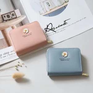 Cute mini zipper wallet for women, Korean style short card holder with cute daisy charm.