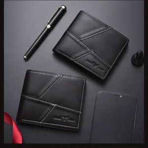 Men's short leather wallet business card holder oil wax wallet detailed design casual purse style.