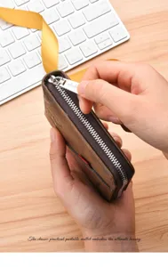 Men's short leather vintage zipper wallet, practical card holder and coin purse for daily use.