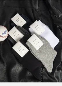 Men solid color mid-tube cotton socks casual breathable comfort long hosiery daily set.