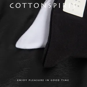 Classic cotton mid-tube socks for men in solid colors, comfortable and breathable everyday wear.