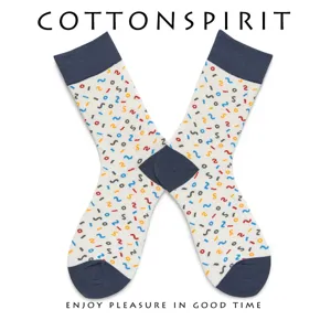 Chaussettes en coton tendance style urbain avec motifs géométriques et numériques colorés parfaits.
