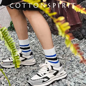 Cityboy style mid-calf socks with classic three stripes, chunky cotton workwear socks.