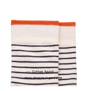 Cotton striped mid-tube socks for couples, casual skateboard sports socks with comfortable fit.