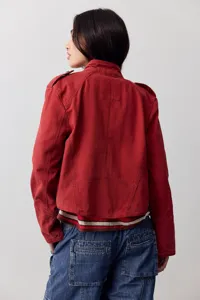 Details of the stylish red casual long-sleeve jacket showcasing back tailoring and shoulder tabs.