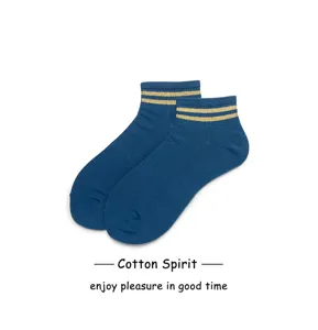 Men's breathable cotton low-cut sports socks featuring a stylish double striped cuff design.