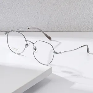Monture de lunettes optiques en metal de titane elegante et minimaliste pour tous