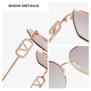 Lunettes de soleil élégantes en métal pour femme avec logo V en strass, protection UV chic.