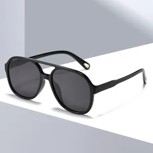 Occhiali da Sole da Pilota Polarizzati Unisex Montatura TR90 UV400 Guida all'Aperto Moda Occhiali Retro Classici
