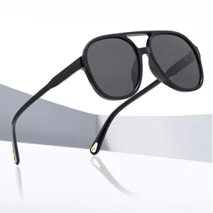 Occhiali da sole aviator neri da uomo e donna TR90 polarizzati per esterni protezione UV chic