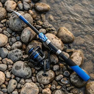 Caña de pescar telescópica portátil y carrete con diseño de camuflaje para pesca.