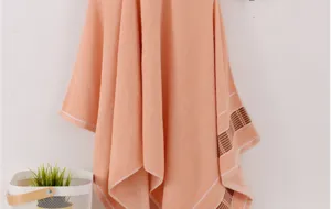 Soft cotton bath towel detail view, thick absorbent solid color design for daily home use.