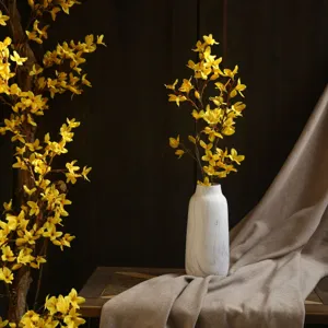 Tige de Fleur de Forsythia Artificielle Fleur de Soie Jaune pour Décoration Intérieure Maison Hôtel Style Nordique