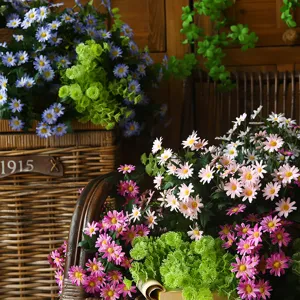 Fiori artificiali piccole margherite bouquet stile rustico decorazione oggetti di scena.