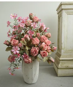 Vintage kunstmatige rozenboeket neppe bloemen voor woondecoratie Europese stijl interieur